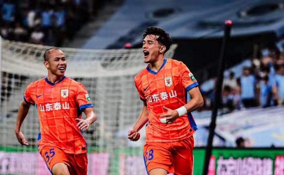 比赛转折出, 鹏城 比赛转折出, 鹏城