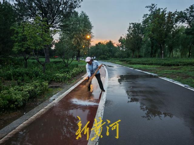 下班的时间, 公司就在线 下班的时间, 公司就在线