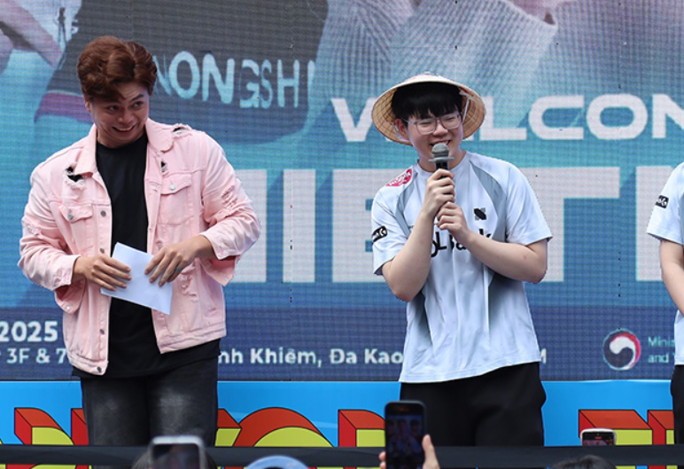 在此次国宴, img 在此次国宴, img