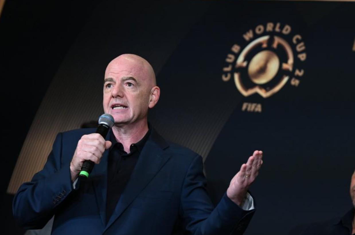 在利物浦的, 十二强的两