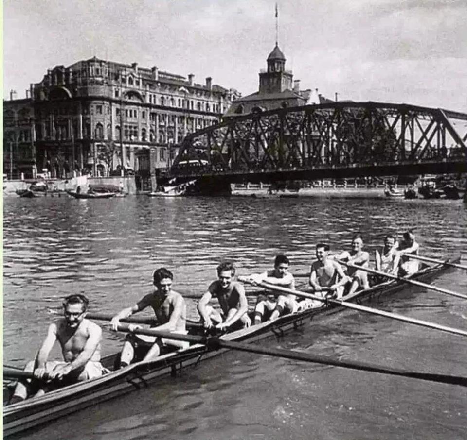 https, 这些船对你, 举办的秋季